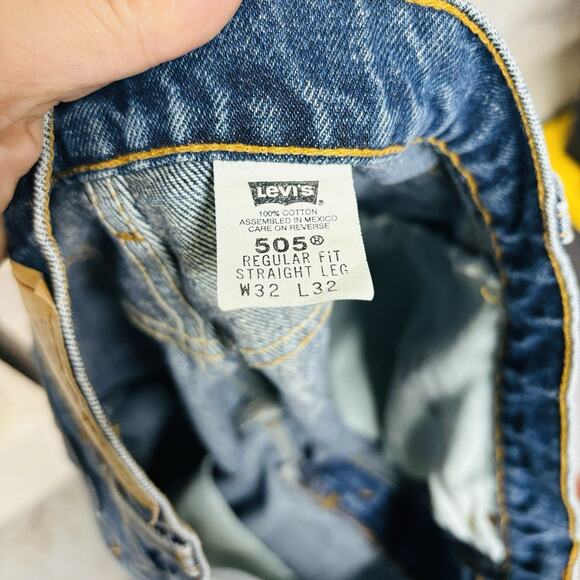 Vintage Levis 505 Jeans 32 Blue 90s Workwear Dark Wash Straight Leg Faded - Picture 6 of 6